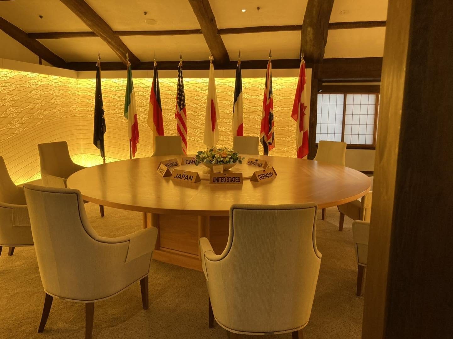 G7伊勢志摩サミットで使用された円卓
